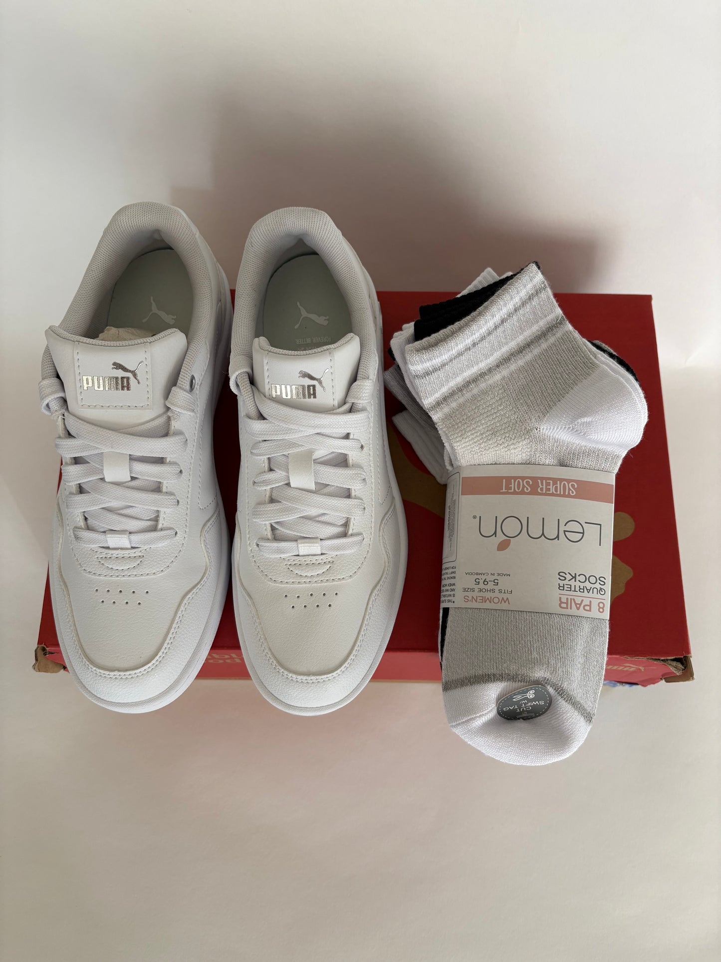 PUMA Court Classy Women’s Sneakers US7 – White + 8 Pairs of Socks
