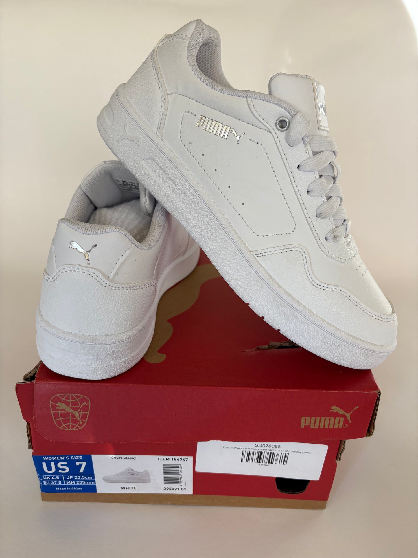PUMA Court Classy Women’s Sneakers US7 – White + 8 Pairs of Socks